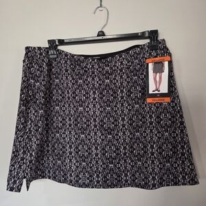 Tranquility by Colorado Clothing Black and White Skort